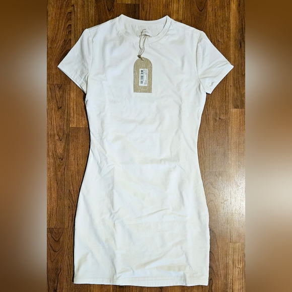 Meshki Halston Dress - Picture 4 of 5